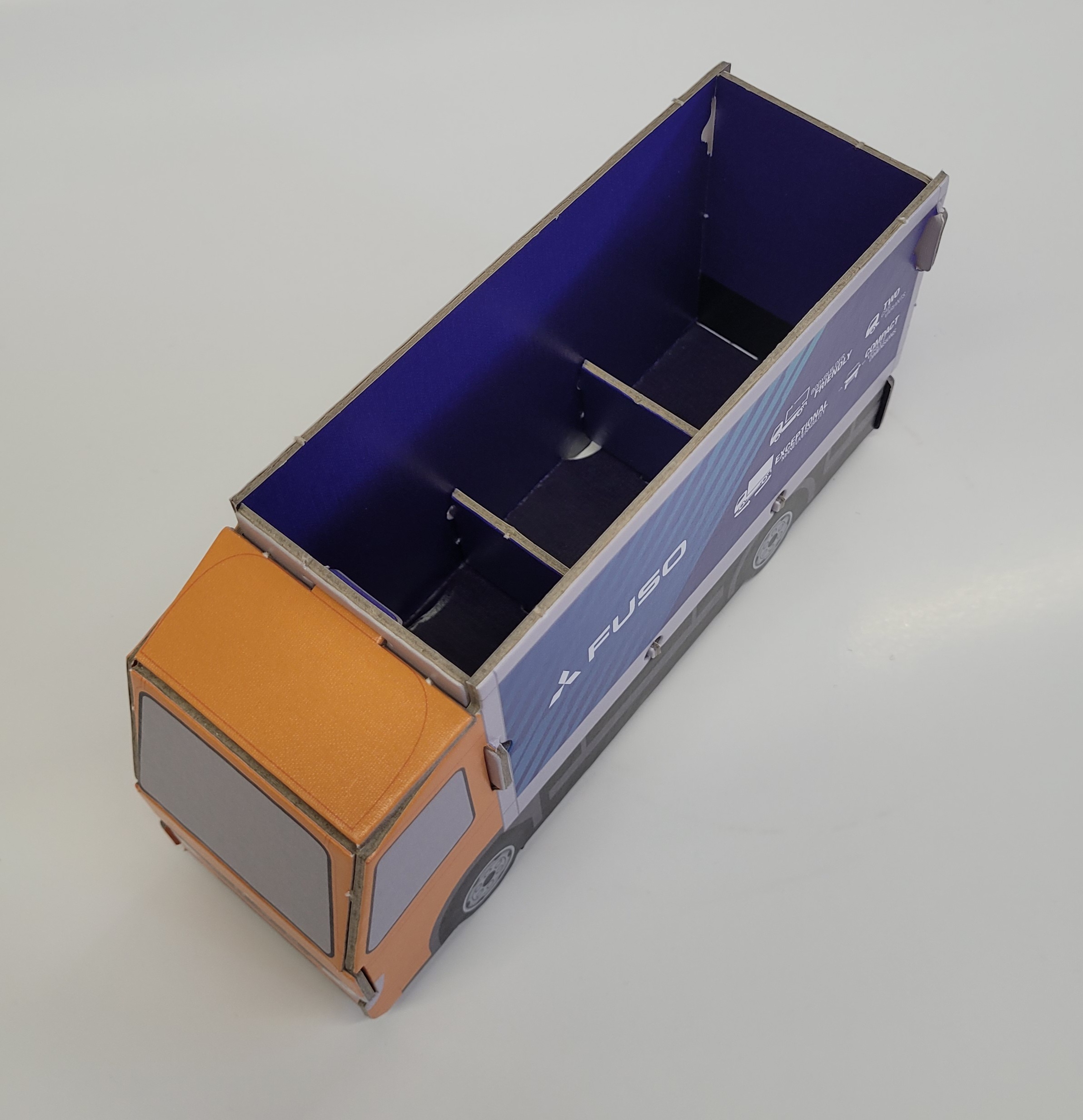 "READY TO ORGANISE" FUSO Truck Pencil Holder - Image 5